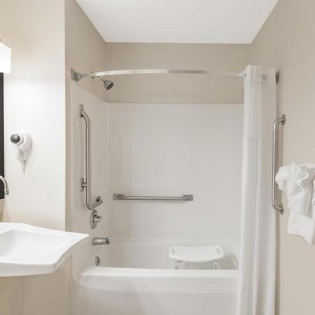 Super 8 By Wyndham Schenectady - Albany Area Hotell Exteriör bild