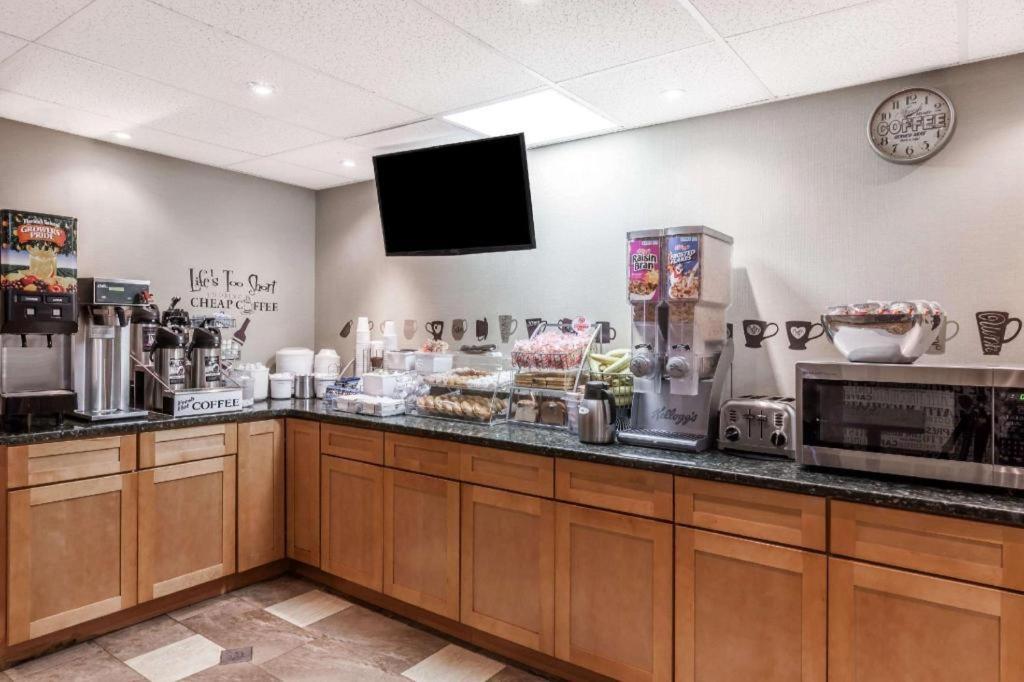 Super 8 By Wyndham Schenectady - Albany Area Hotell Exteriör bild